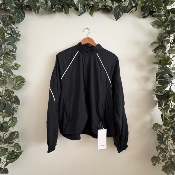 Lululemon Athletic License To Train Lightweight Jacket Black NWT Women’s Sz 10 - Picture 1 of 9